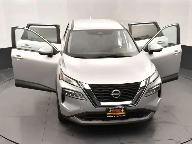 2023 Nissan Rogue - Image 10 of 12