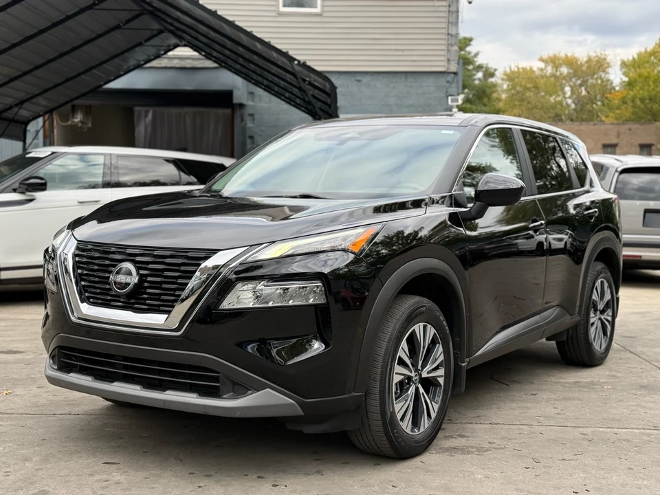 2023 Nissan Rogue - Image 2 of 21