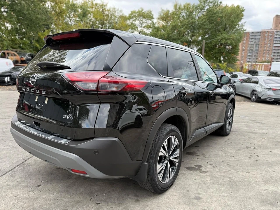 2023 Nissan Rogue - Image 6 of 21