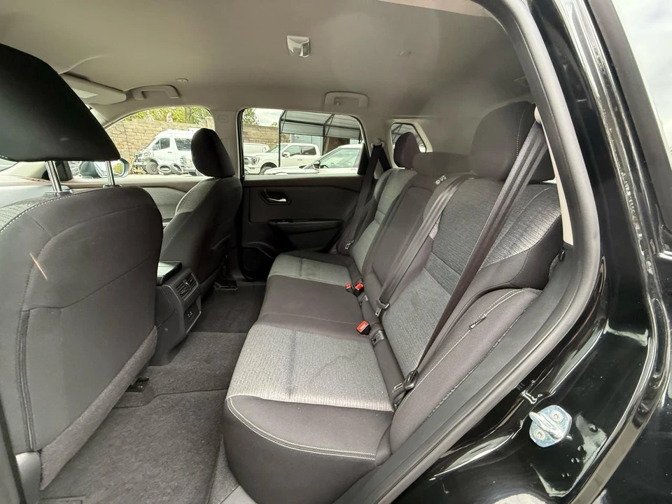 2023 Nissan Rogue - Image 12 of 21