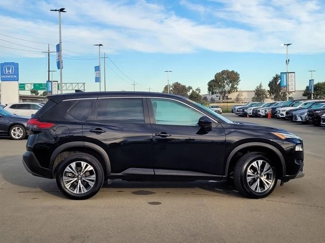 2023 Nissan Rogue - Image 4 of 12