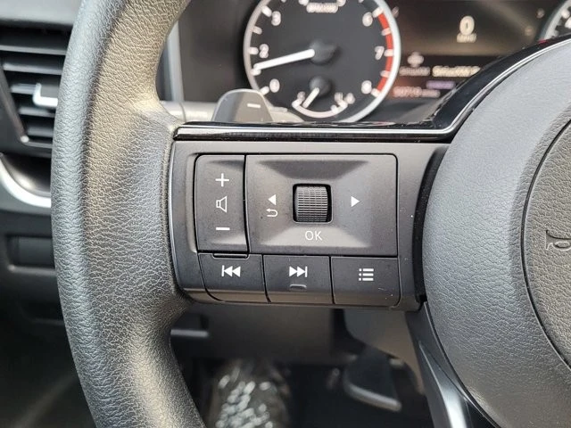 2023 Nissan Rogue - Image 20 of 21