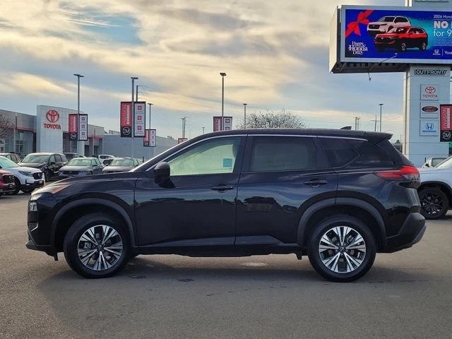 2023 Nissan Rogue - Image 8 of 21