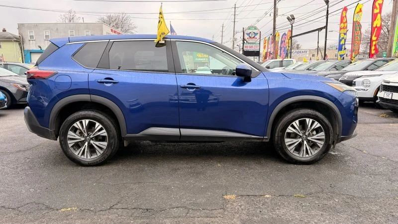 2023 Nissan Rogue - Image 11 of 12