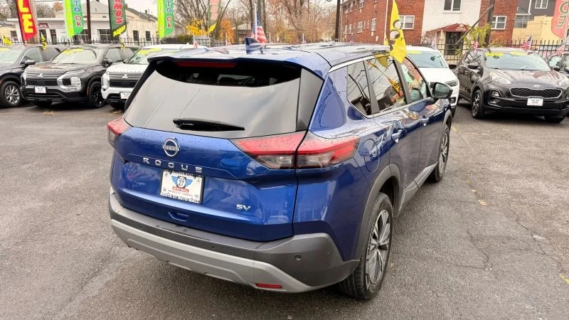2023 Nissan Rogue - Image 7 of 12
