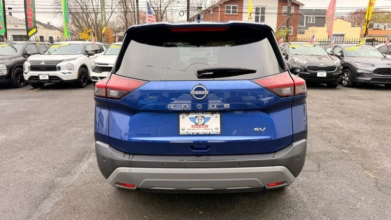 2023 Nissan Rogue - Image 6 of 12