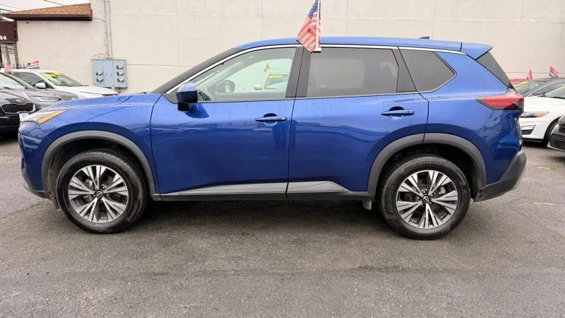 2023 Nissan Rogue - Image 10 of 12