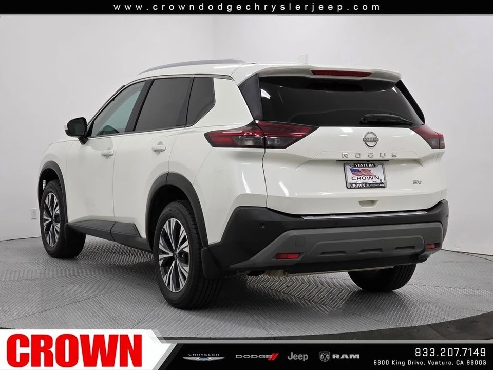 2023 Nissan Rogue - Image 5 of 21