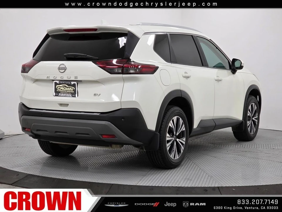 2023 Nissan Rogue - Image 7 of 21