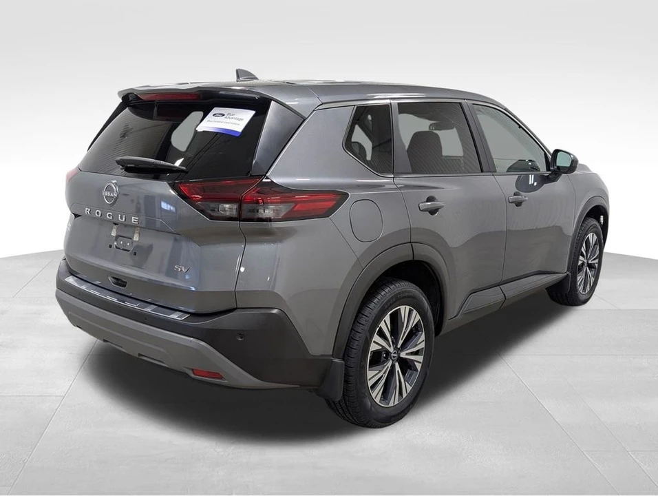 2023 Nissan Rogue - Image 7 of 12