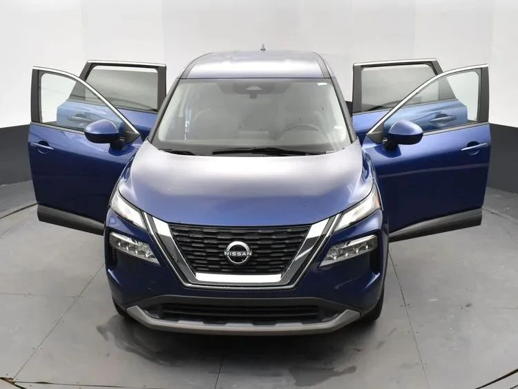 2023 Nissan Rogue - Image 10 of 12