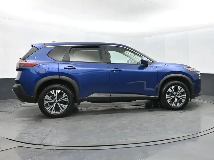 2023 Nissan Rogue - Image 4 of 12