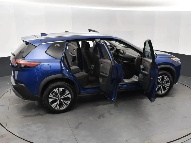 2023 Nissan Rogue - Image 6 of 12