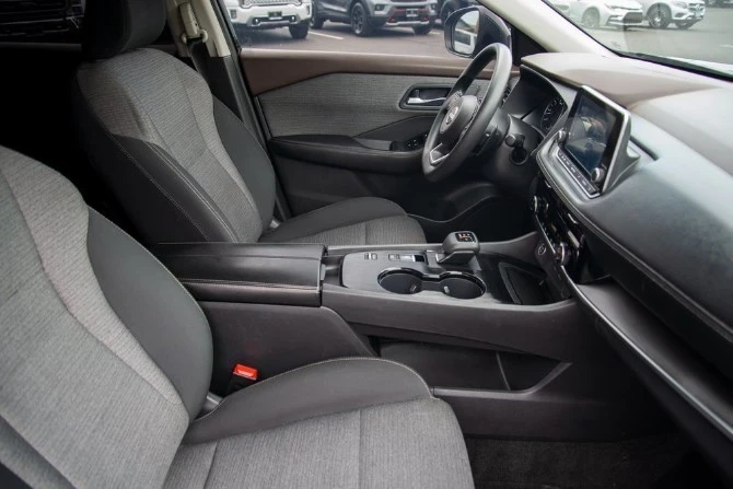 2023 Nissan Rogue - Image 11 of 21