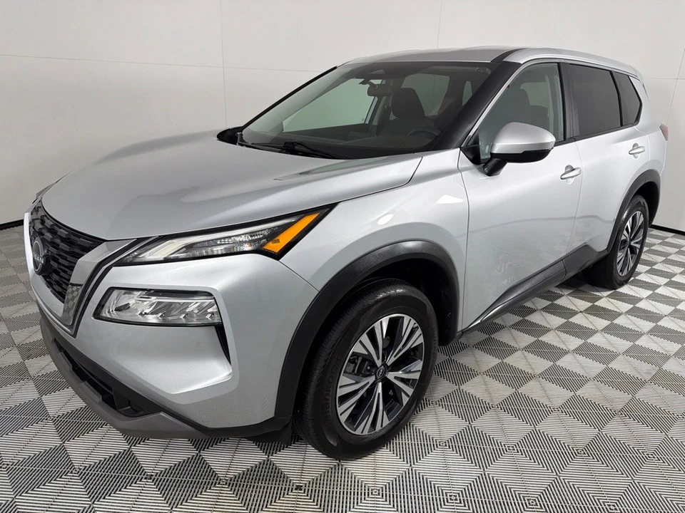 2023 Nissan Rogue - Image 9 of 21