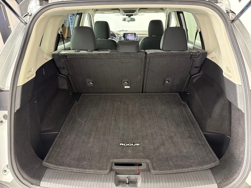 2023 Nissan Rogue - Image 21 of 21