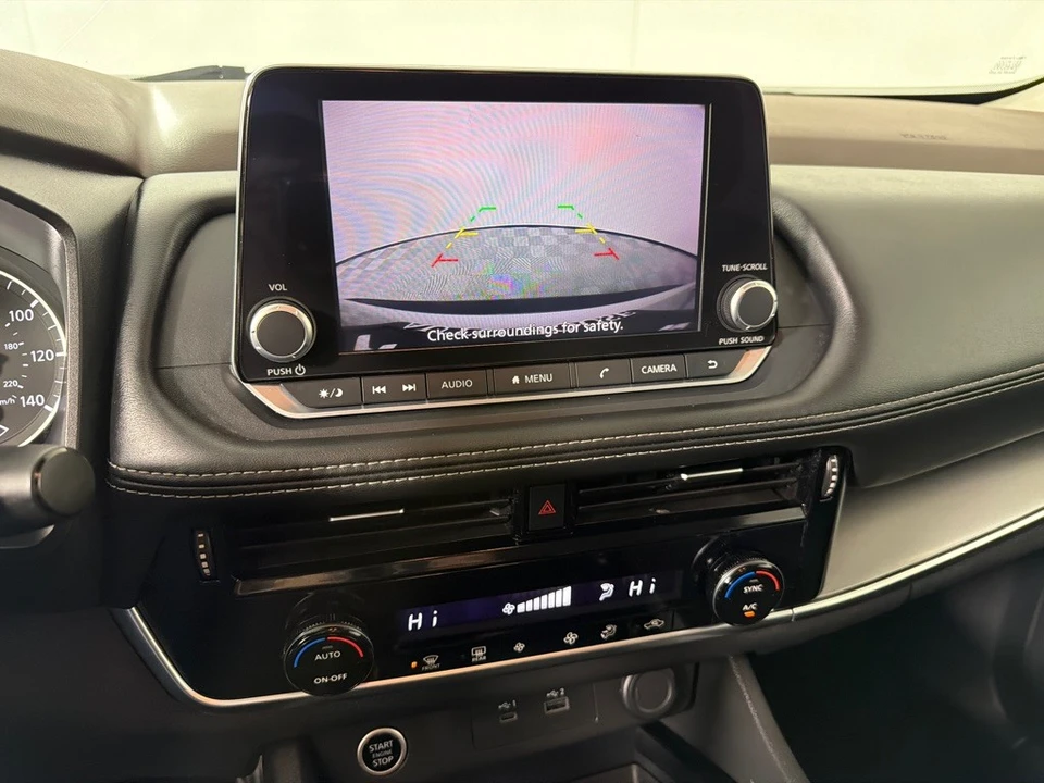 2023 Nissan Rogue - Image 17 of 21