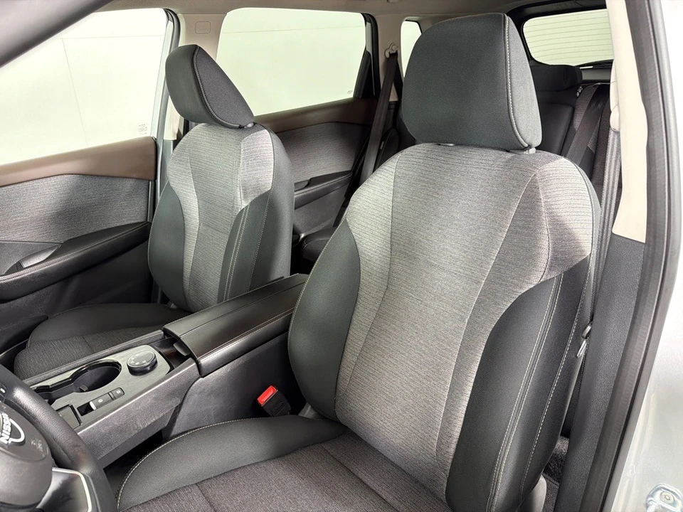 2023 Nissan Rogue - Image 13 of 21