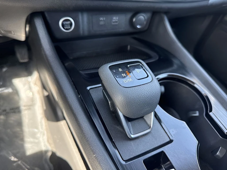 2023 Nissan Rogue - Image 17 of 21