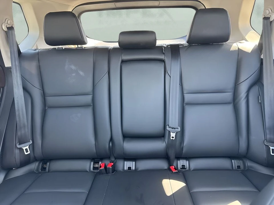2023 Nissan Rogue - Image 12 of 21