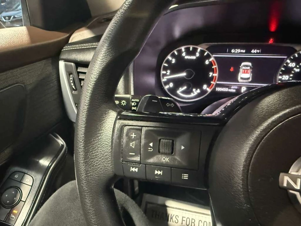 2023 Nissan Rogue - Image 13 of 21