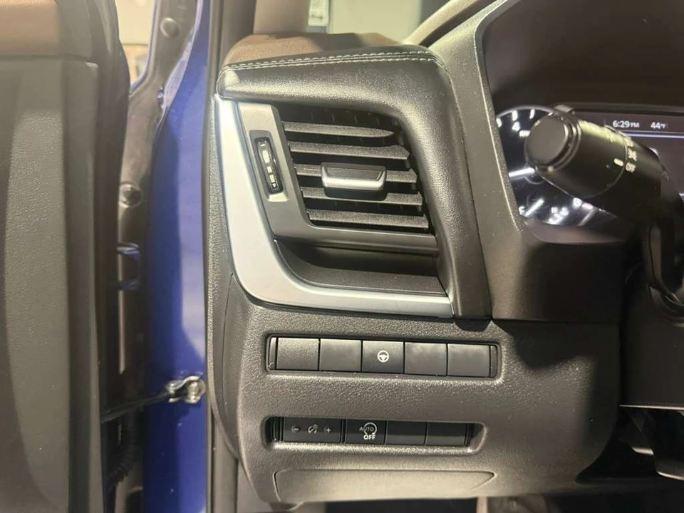 2023 Nissan Rogue - Image 20 of 21