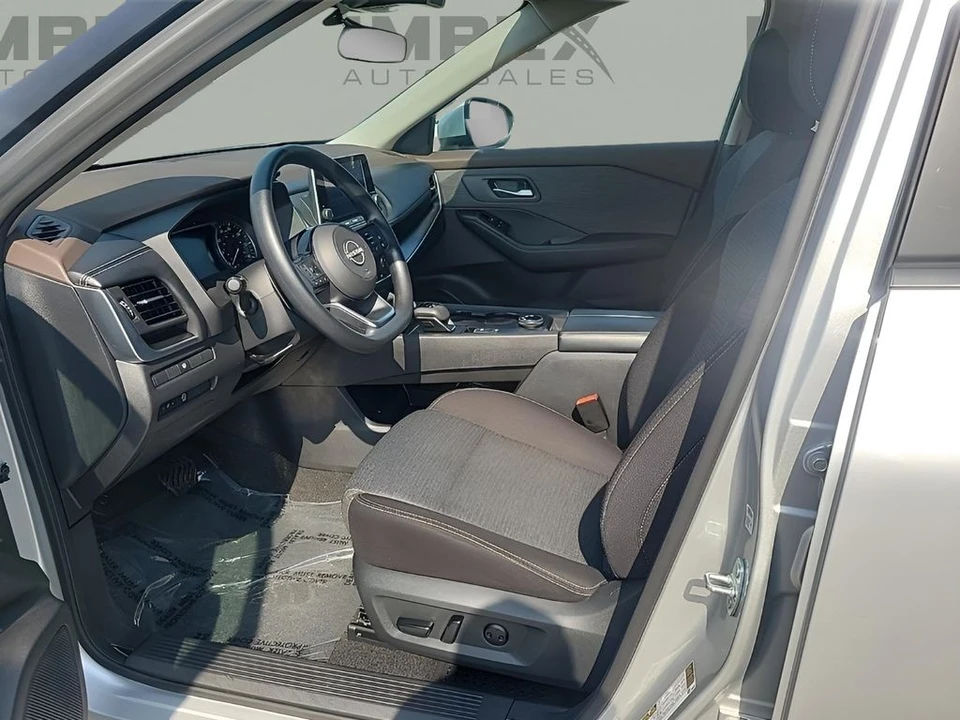 2023 Nissan Rogue - Image 9 of 12