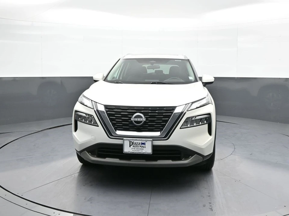 2023 Nissan Rogue - Image 2 of 12