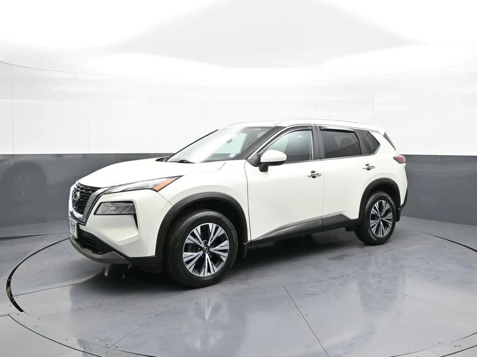 2023 Nissan Rogue - Image 10 of 12