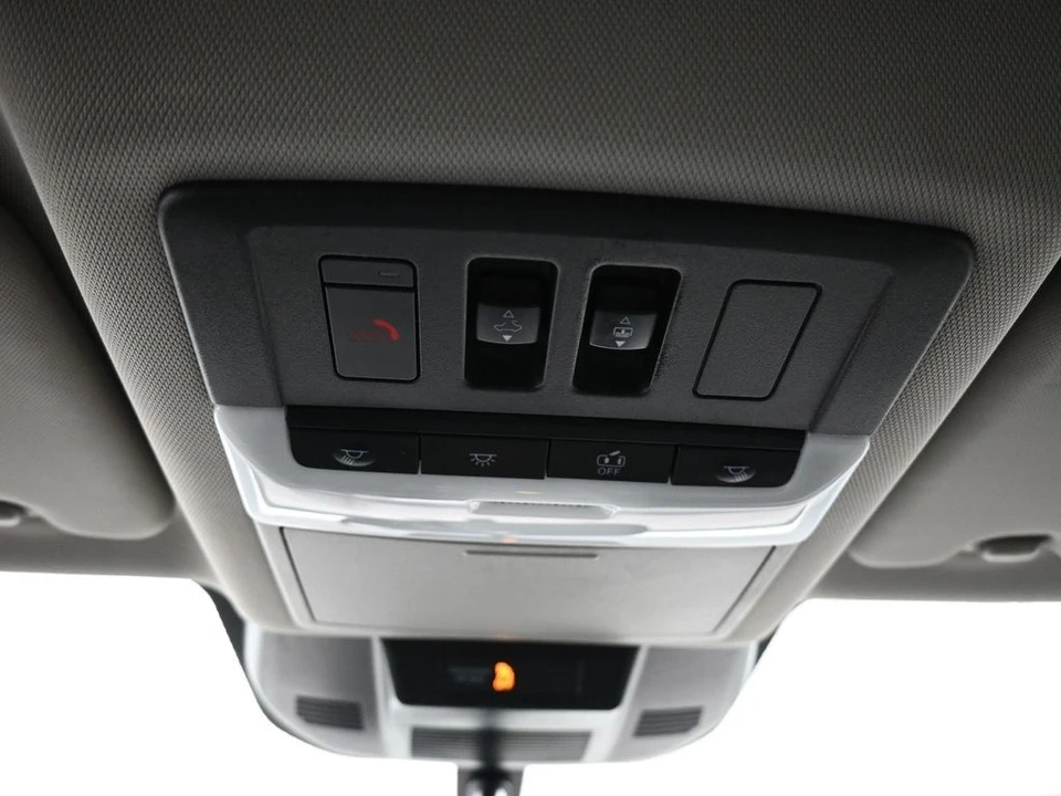 2023 Nissan Rogue - Image 17 of 21