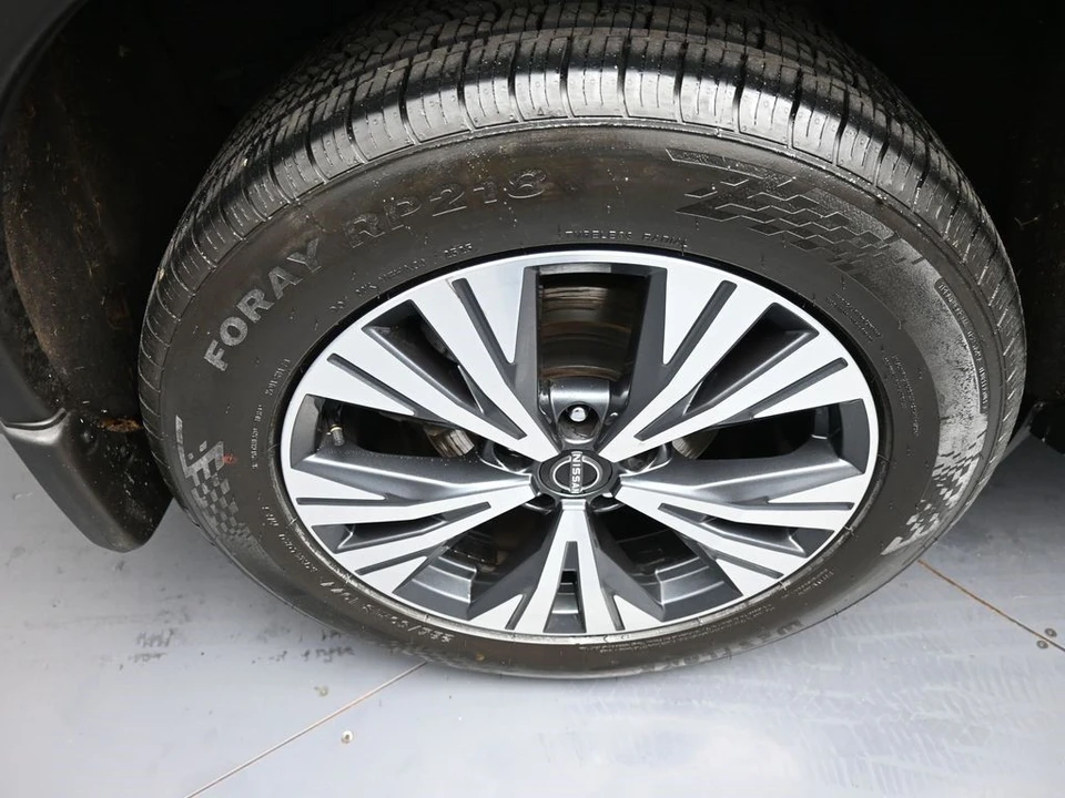 2023 Nissan Rogue - Image 12 of 12