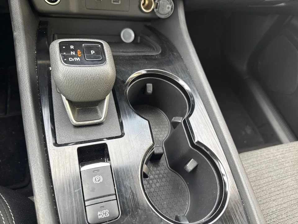 2023 Nissan Rogue - Image 16 of 19