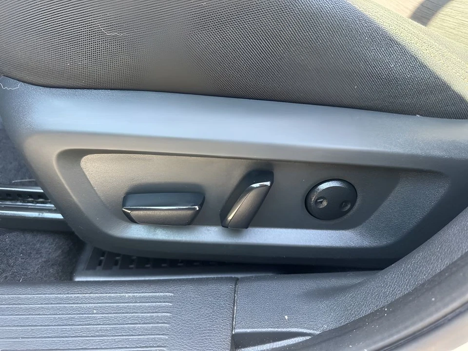 2023 Nissan Rogue - Image 10 of 21