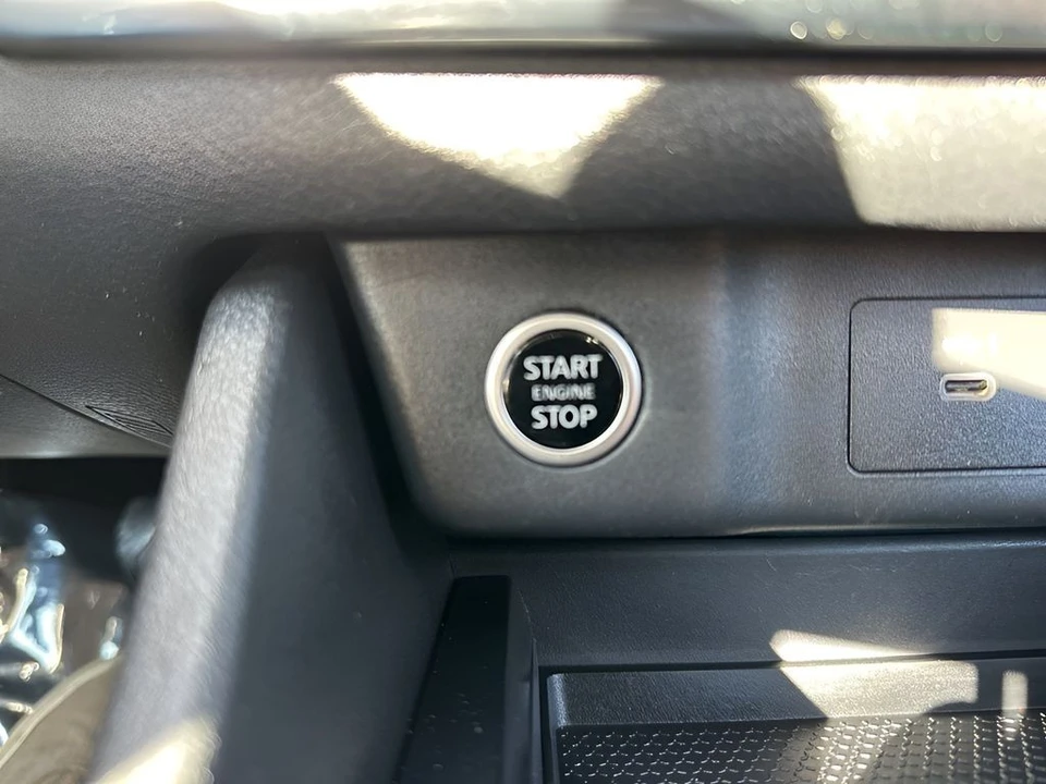 2023 Nissan Rogue - Image 20 of 21