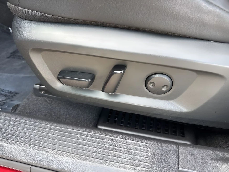 2023 Nissan Rogue - Image 10 of 21