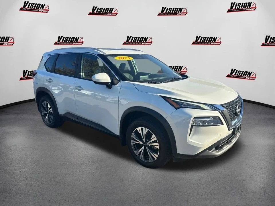 2023 Nissan Rogue - Image 3 of 12