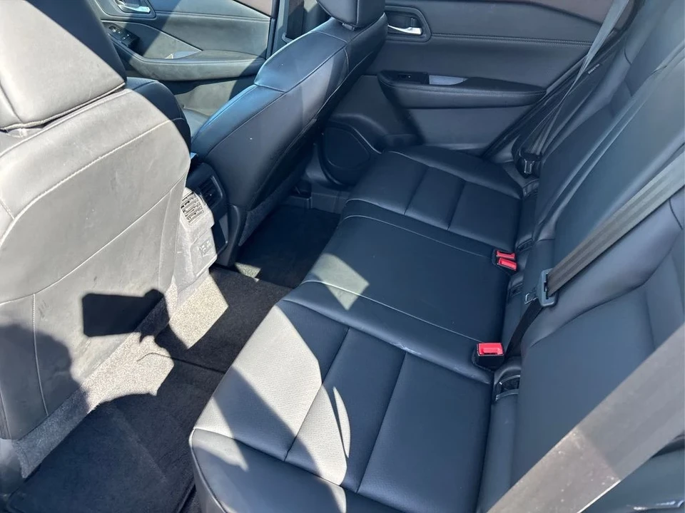 2023 Nissan Rogue - Image 10 of 12