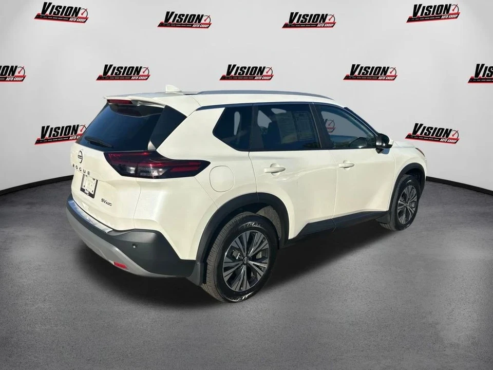 2023 Nissan Rogue - Image 5 of 12