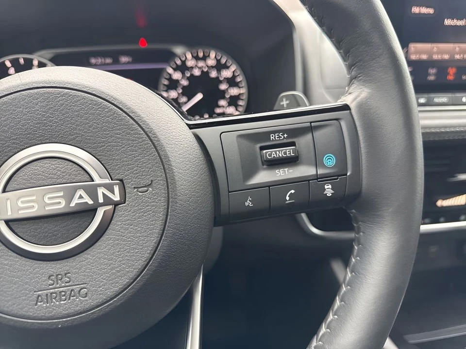 2023 Nissan Rogue - Image 16 of 21