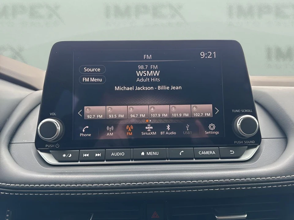 2023 Nissan Rogue - Image 18 of 21