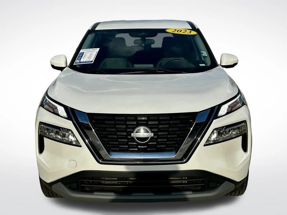 2023 Nissan Rogue - Image 8 of 12