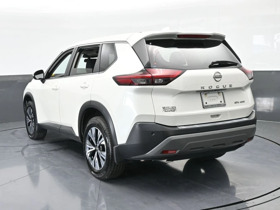 2023 Nissan Rogue - Image 4 of 21