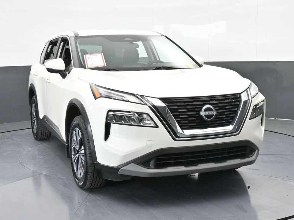2023 Nissan Rogue - Image 9 of 21