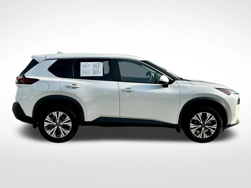 2023 Nissan Rogue - Image 7 of 12