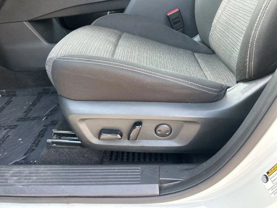 2023 Nissan Rogue - Image 10 of 12