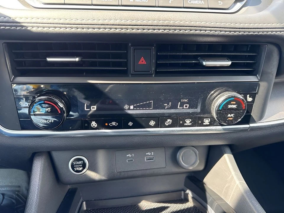 2023 Nissan Rogue - Image 19 of 21