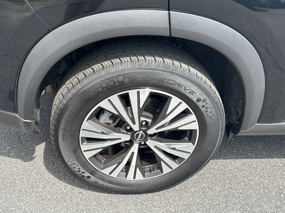 2023 Nissan Rogue - Image 12 of 21