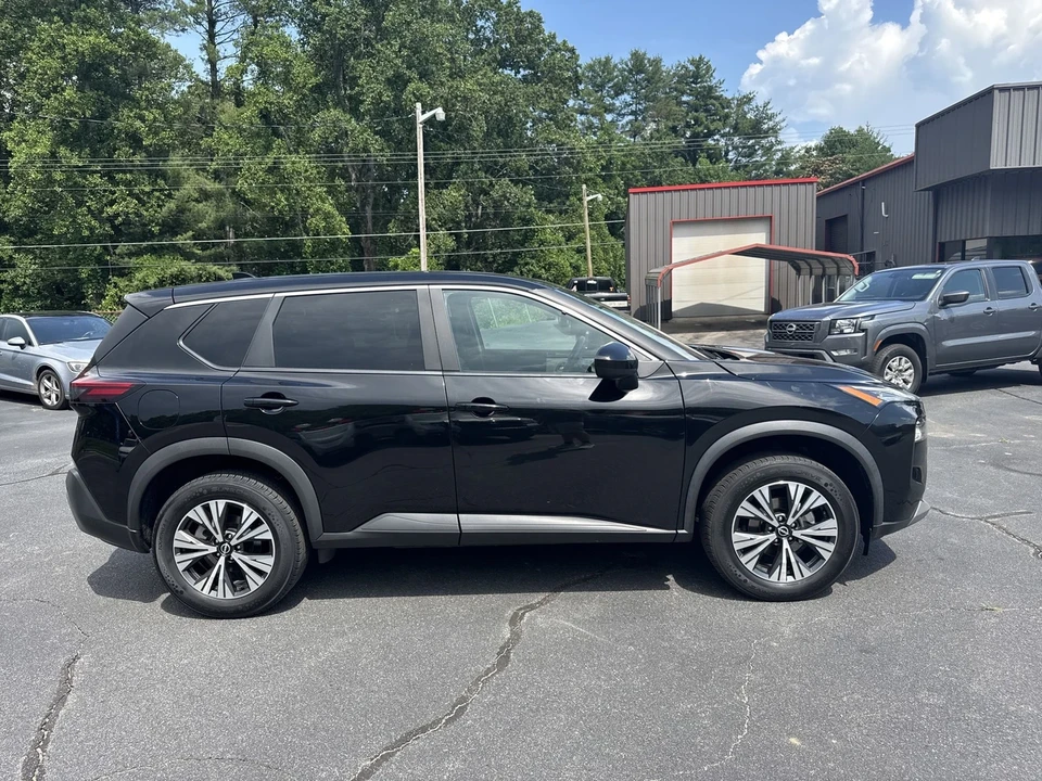 2023 Nissan Rogue - Image 5 of 21