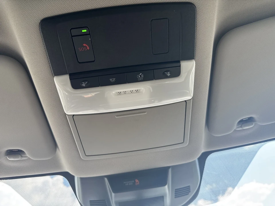 2023 Nissan Rogue - Image 20 of 21