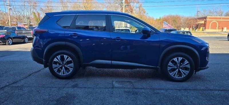 2023 Nissan Rogue - Image 4 of 7